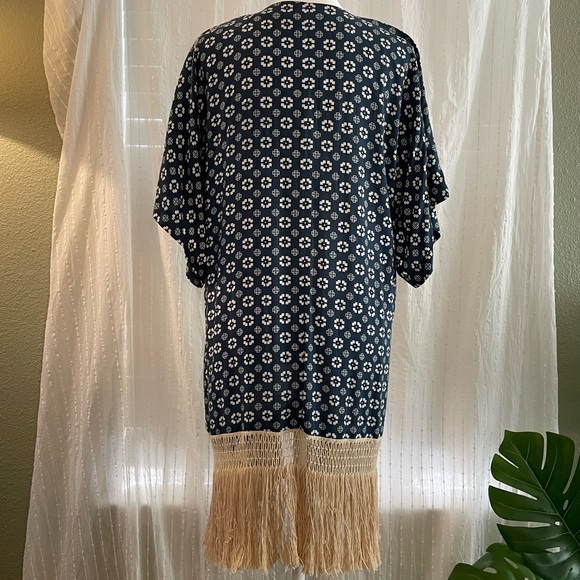 One Size Patterned Fringe Festival Robe - Picture 5 of 6